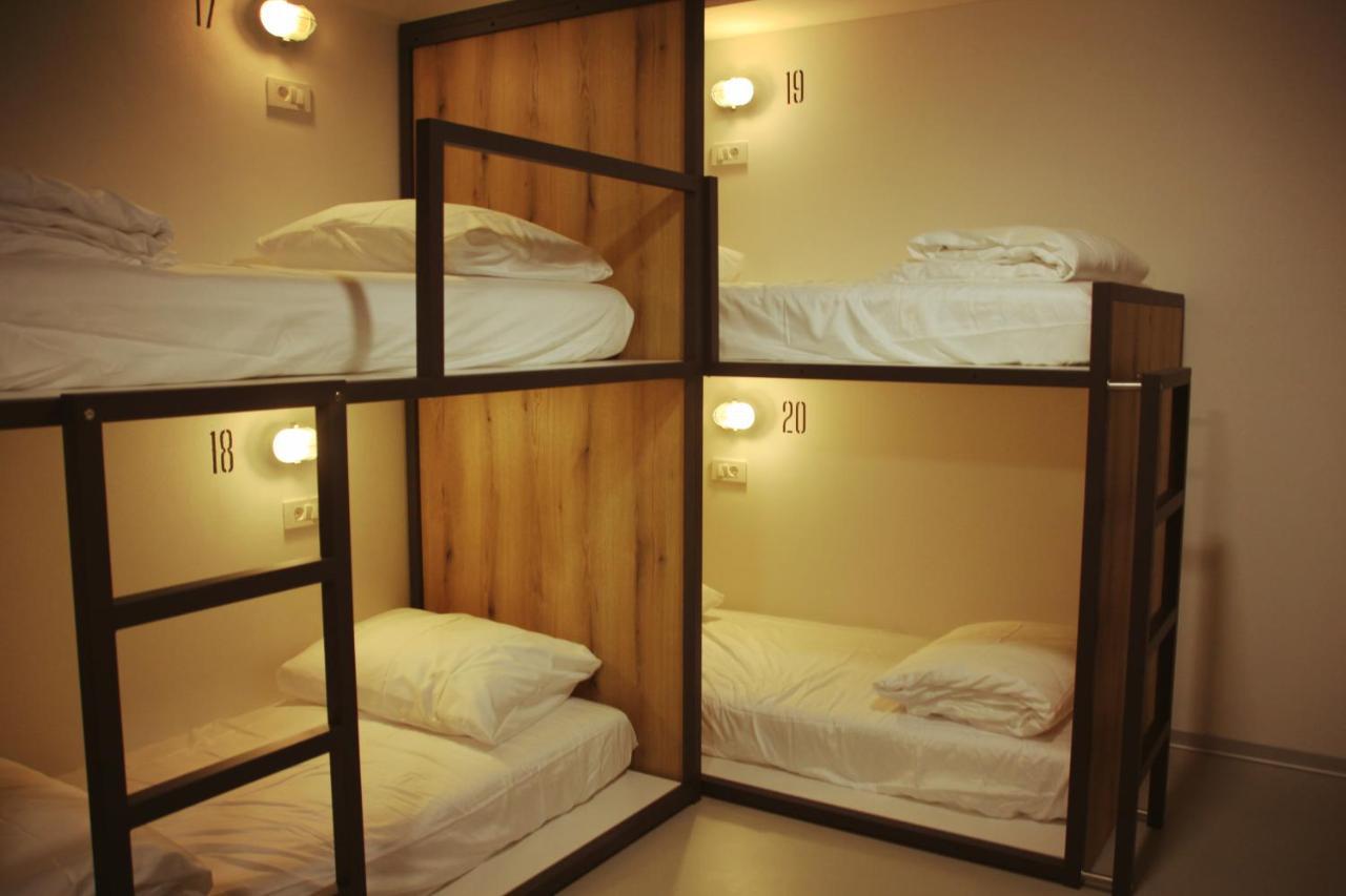 Garage Hostel Нова-Горица Экстерьер фото