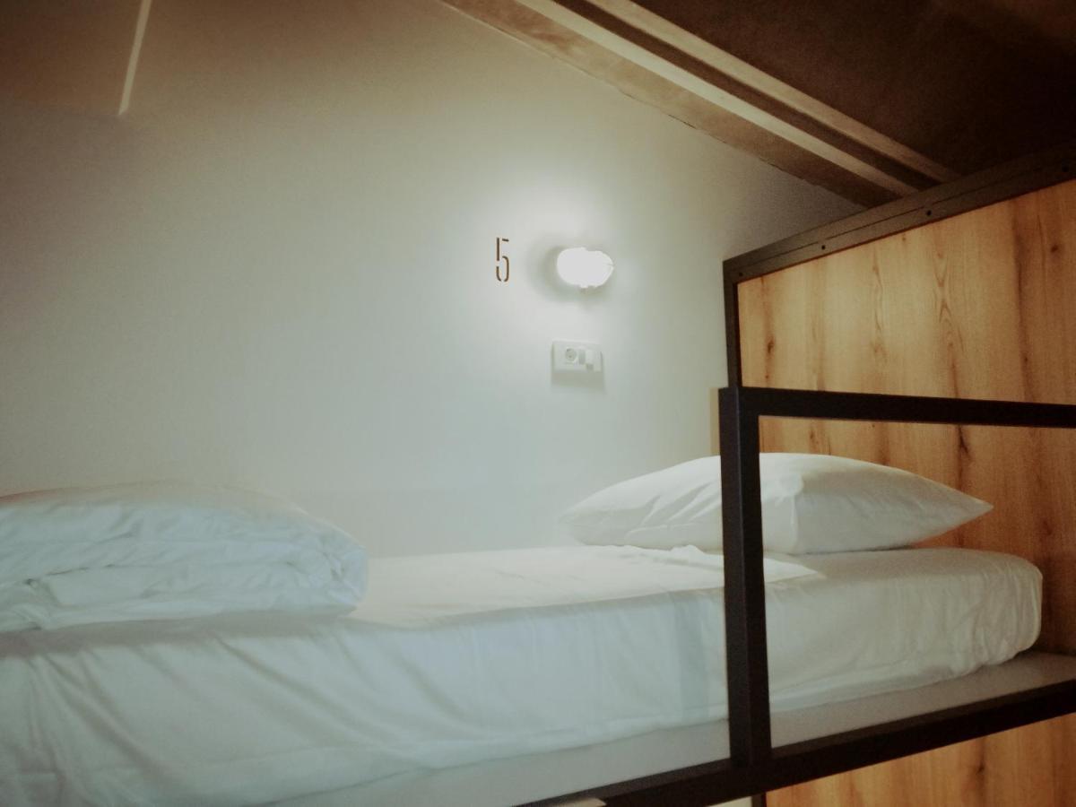 Garage Hostel Нова-Горица Экстерьер фото